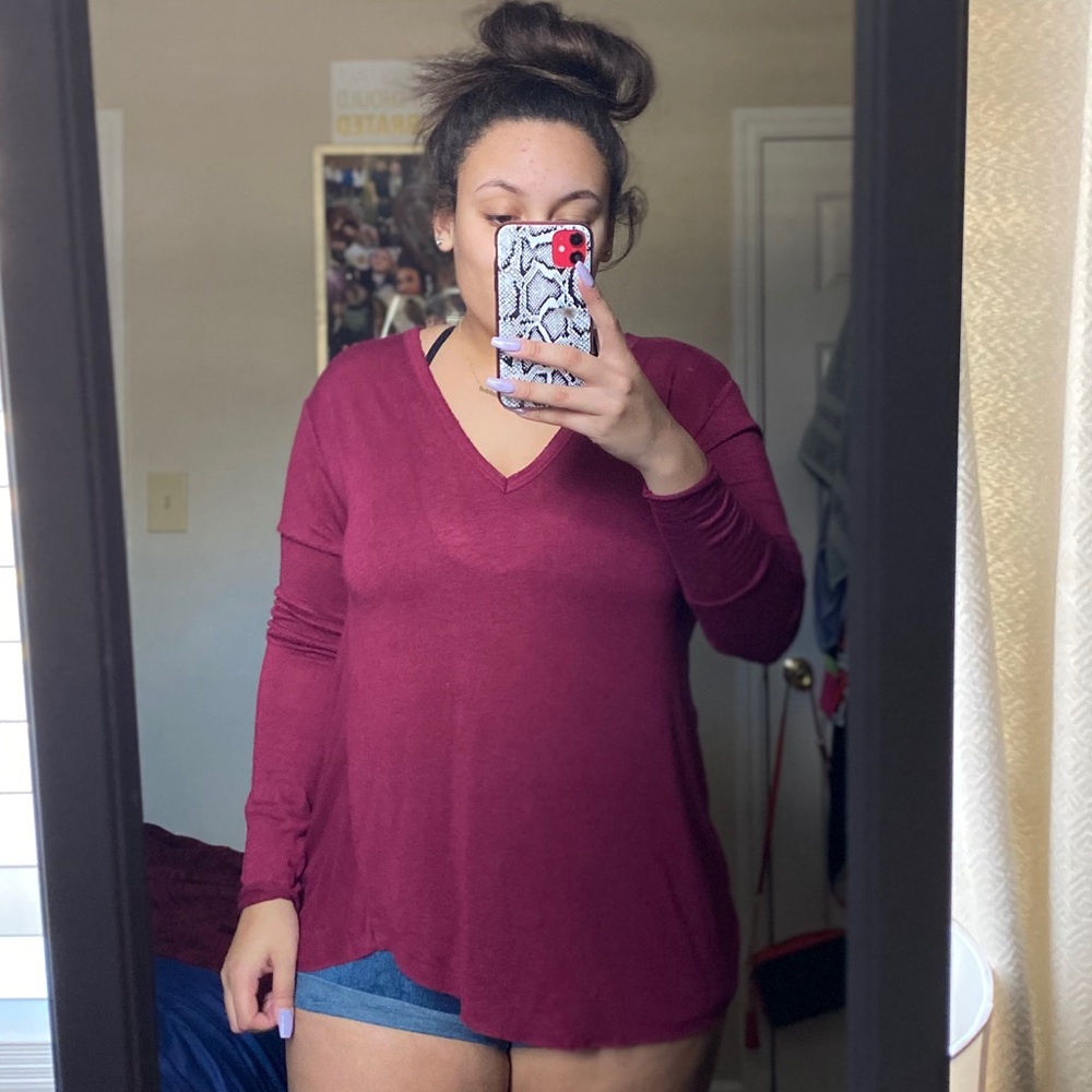 Long sleeve burgundy top
